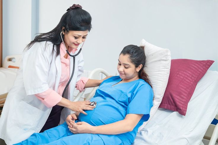 Normal Delivery vs C-Section: Which Is Safer for First Mothers?